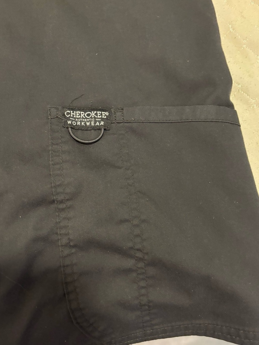 Cherokee Scrub Top - Picture 3 of 4